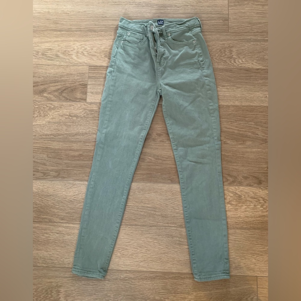 Gap skinny pants